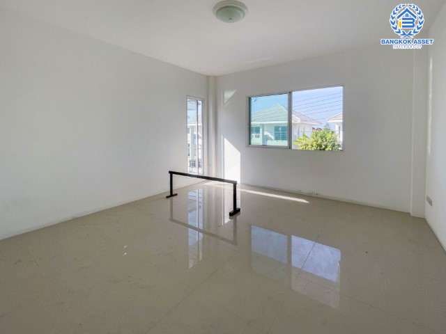 *****บ้านเดี่ยวมือสอง ม.แพลทฟอร์มออคิดพาร์ค บางนา-ตราด หลังมุม เนื้อที่ 67.3 ตร.ว. ฟังก์ชัน 3 ห้องนอน 2 ห้องน้ำ 2 ที่จอด บนทำเลเดินทางสะดวก เชื่อมต่อถนนบางนา-ตราด เข้าเมืองสะดวก ใกล้จุดขึ้นทางด่วน "บูรพาวิถี"